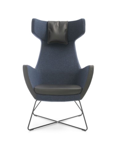 Fauteuil Umm bleu sur piètement métal, vue de face – Umm