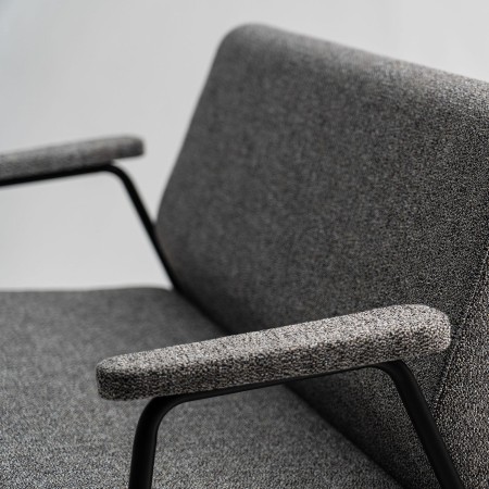 Détail accoudoir et tissu de la banquette Clip – Clip