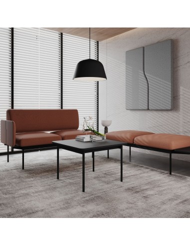 Banquette Fora Care en tissu brun dans un espace moderne – Fora Care