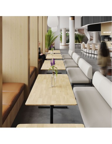 Grand couloir équipé de plusieurs canapés Fora Care alignés – Fora Care