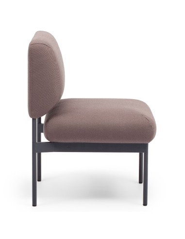 Profil latéral du fauteuil avec dossier droit et assise épaisse – Fora Care