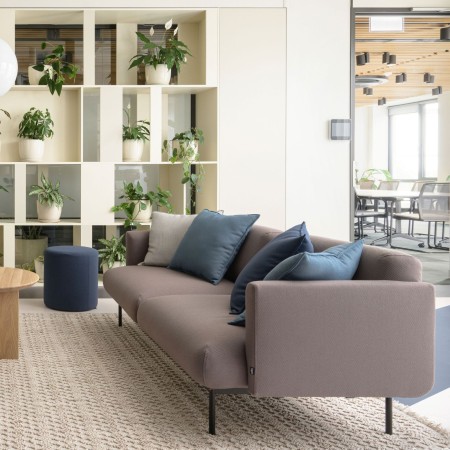 Salon moderne avec canapé modulaire Fora en tissu gris - Fora