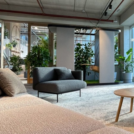 Aménagement moderne avec banquettes acoustiques modulaires Fora - Fora