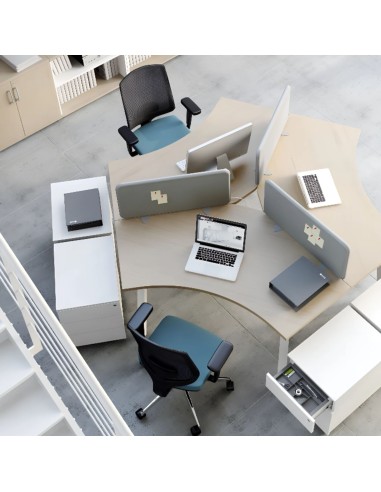 3 postes de travail avec rangement et panneaux séparateurs