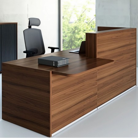 Meuble de réception avec partie plus basse pour accès à tous