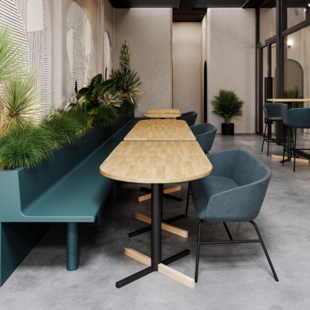 Banquette Ox:co bleue en situation autour d’une table - Ox:co