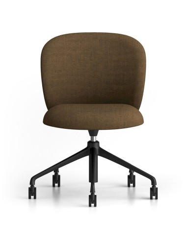 Vue frontale de la Volta : dossier droit, assise généreuse et base pivotante à cinq branches équipée de roulettes – Volta