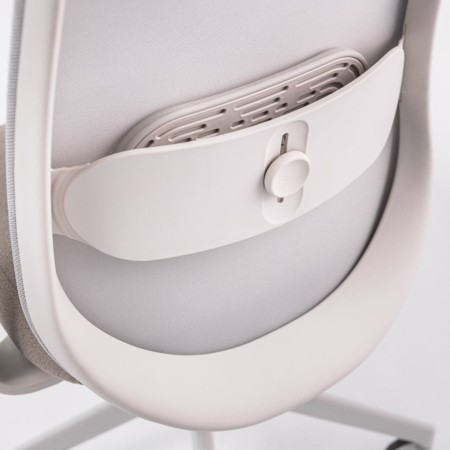 Zoom sur le soutien lombaire réglable de la chaise Belt BE 102 Grey