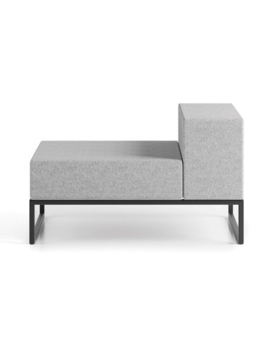 Un fauteuil d’angle gris clair au design géométrique, combinant confort et structure robuste. - Plint