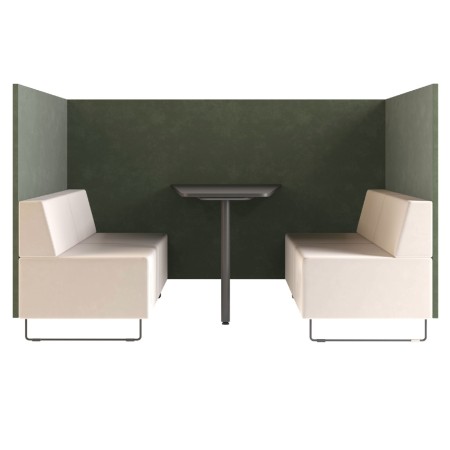 Deux assises face à face séparées par une table centrale noire. - Quadra