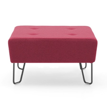 Pouf rouge moderne avec structure métallique noire. - U Floe