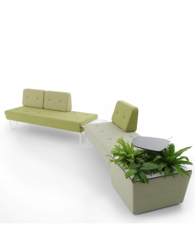 Vue d’ensemble de fauteuils verts et tables basses blanches. - U Floe