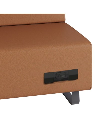 Détail connectique intégrée sur cuir brun. - Voo Voo