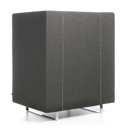 Module Voo Voo gris vu de l’arrière, présentant sa structure cubique. - Voo Voo