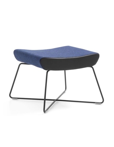Pouf Umm en tissu bleu et structure métallique noire minimaliste. - Umm