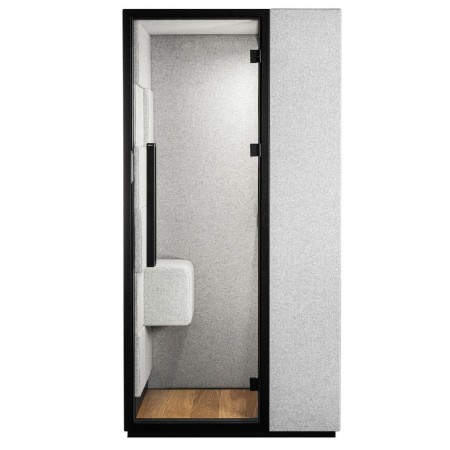 Cabine Quadra simple avec porte vitrée et intérieur épuré. - Quadra