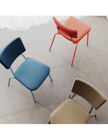 Gros plan sur l'assise rembourrée confortable de la chaise Epocc EP 215