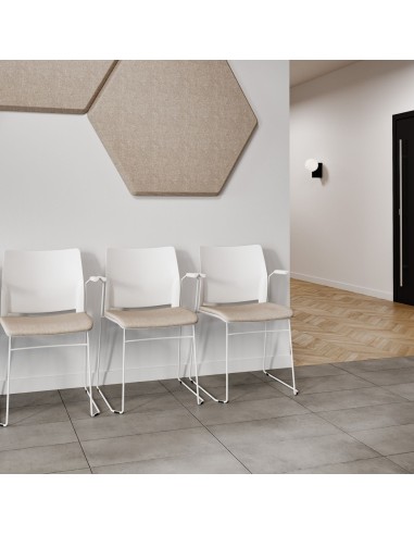 Ambiance professionnelle avec chaises FD 270 alignées
