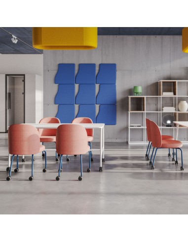 Chaise mobile rouge corail Flos FS K 260 pour espace de formation