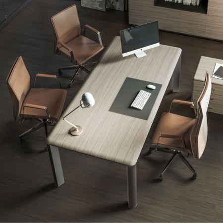 Bureau de direction Iulio droit en coloris gris orme avec piètement arrondi