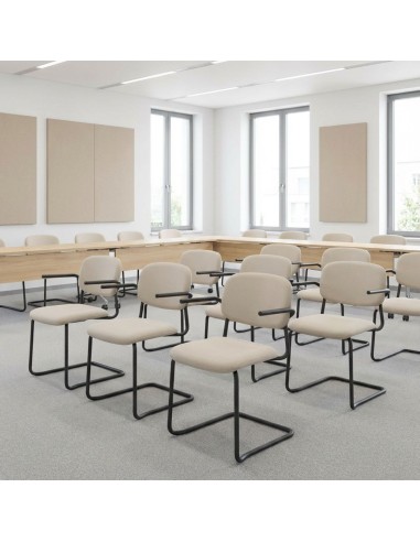 Salle de conférences avec chaises design Hens confortables et modernes