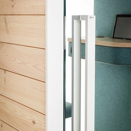 Tablette bois avec chargeur sans fil intégré, pour cabine Treehouse. - Treehouse