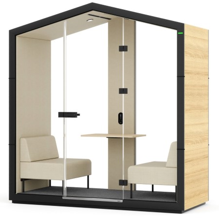 Cabine Treehouse deux places avec assises blanches et table centrale. - Treehouse