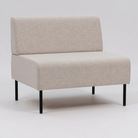 Fauteuil d’appoint assorti aux cabines Treehouse en tissu beige clair. - Treehouse