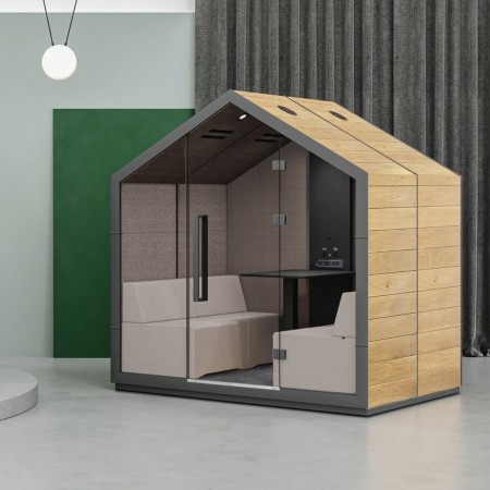 Cabine Treehouse compacte en bois naturel dans un open-space contemporain. - Treehouse