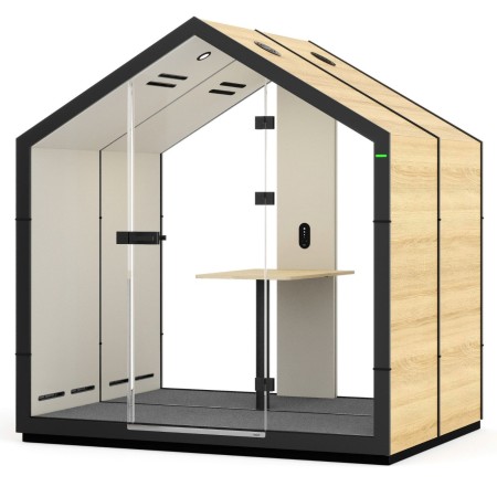 Cabine Treehouse deux places avec banquettes blanches et éclairage intégré. - Treehouse