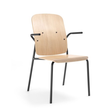 Chaise Hens HS 220 H placage naturel avec accoudoirs