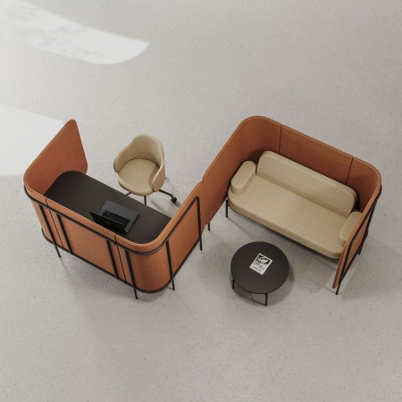 Ensemble de sièges Fora en finition beige avec structure ajourée noire, formant un coin lounge accueillant. - Fora