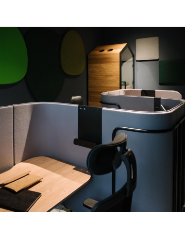 Vue d’ensemble d’un espace de travail équipé d’accessoires muraux. - Accessoires Leaf Pod