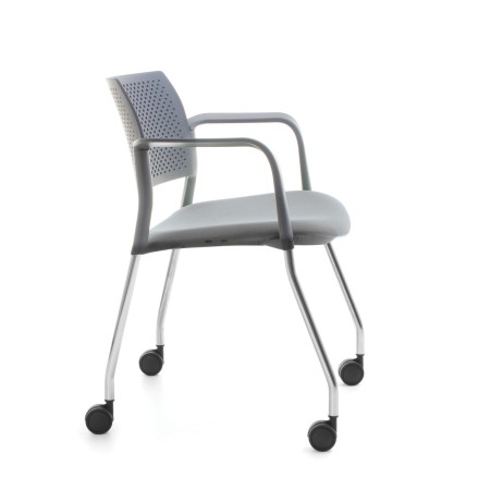 Chaise visiteur Kyos KY 260 N avec dossier plastique ajouré et assise capitonnée grise, modèle mobile pour salles d’attente
