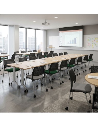 configuration de salle de formation avec chaises mobiles ergonomiques Kyos