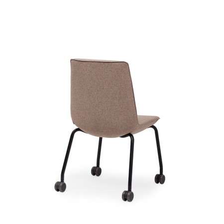 chaise de réunion Lumi LM 241 assise confortable vue de derrière