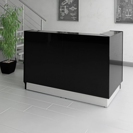Meuble de réception noir dans espace d'accueil