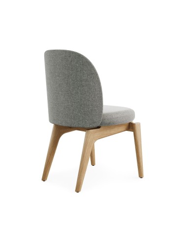 Profil élégant de la chaise Flos FSW K 721 finition naturelle