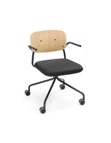 Chaise Hens HS 4K1 avec accoudoirs – version 2N, dossier bois naturel et assise noire