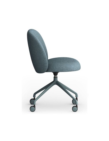 Chaise Volta avec dossier arrondi et assise ergonomique, présentée de profil pour montrer sa ligne courbe – Volta