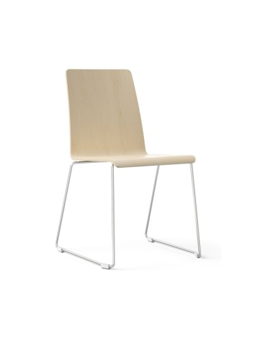 Chaise visiteur Moon Wood avec coque bois clair et piètement blanc – Moon Wood