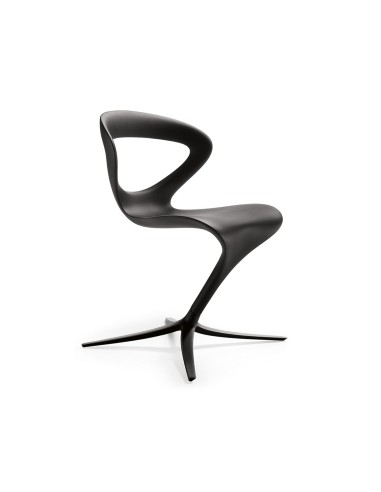 Chaise Callita noire – vue produit sur fond blanc moderne et original