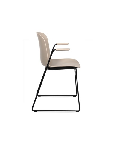 Chaise empilable avec coque plastique et base filaire – Relief